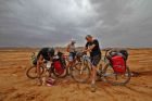 miniatura Sahara jak kobieta 01 (fot. united-cyclists.com)