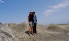 miniatura Ania i Jon na pustyni w Gobustanie, Azerbejdżan 2011