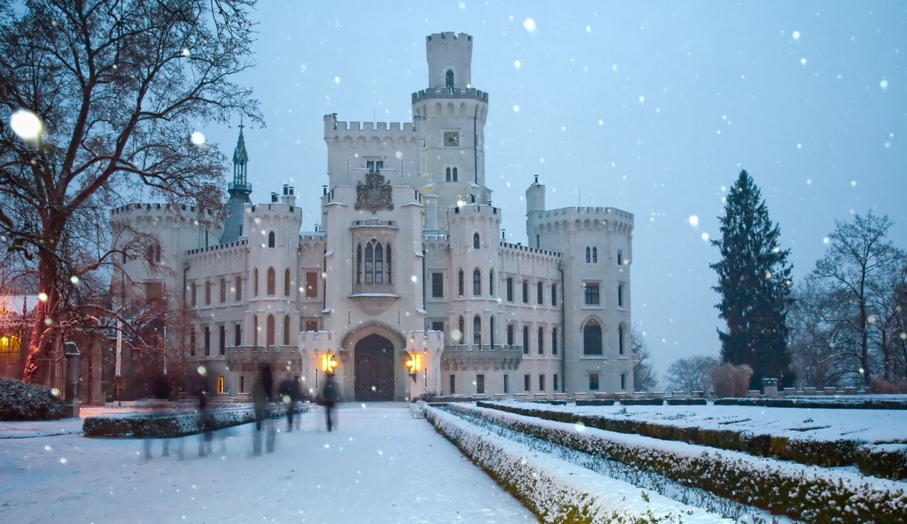 Hluboká. Fot. shutterstock_Pavel Ilyukhin