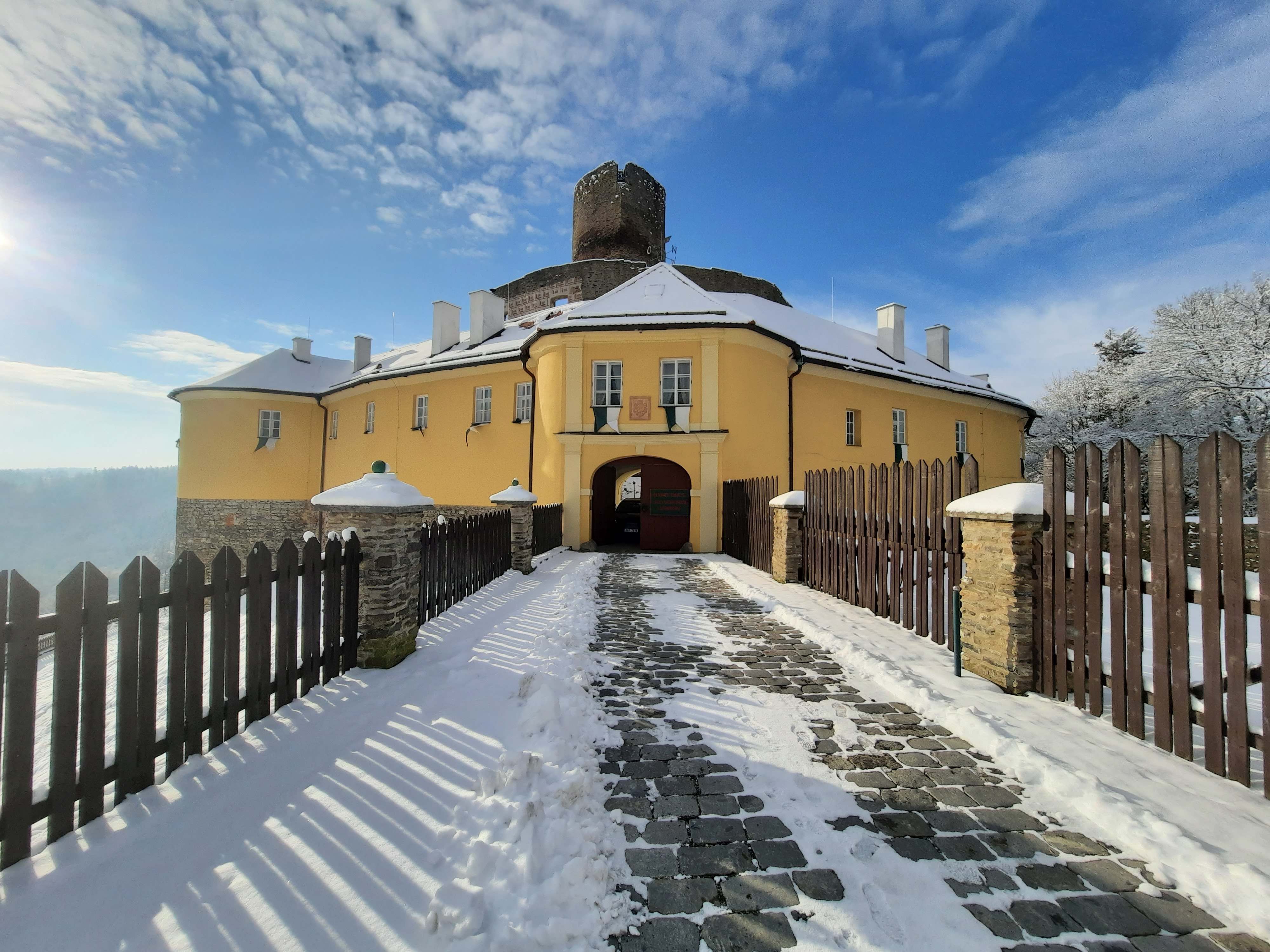 Svojanov-zimowy_Fot. archiwum zamek Svojanov