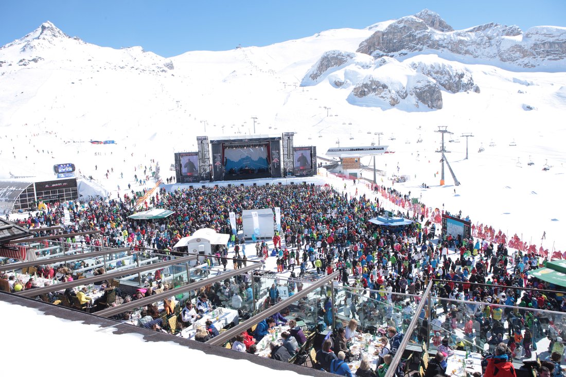 Scena koncertu Top of the Mountain