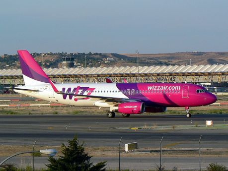Wizz Air  Airbus_A320_(HA-LYF)