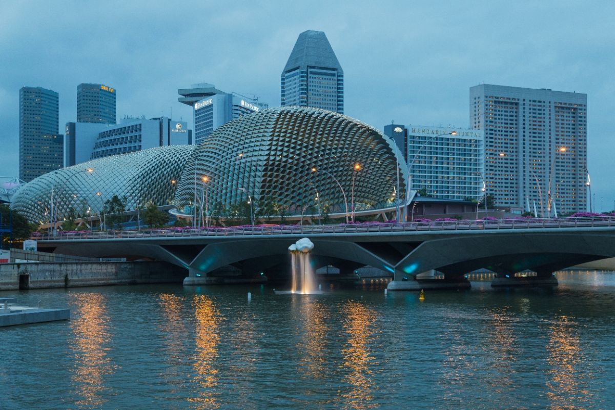 Esplanade – Theatres on the Bay. Downtown Core, Central Region, Singapore, photo Marcin Konsek Wikimedia Commons