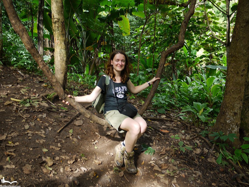Ania podczas trekkingu w tajskiej dżungli 2009