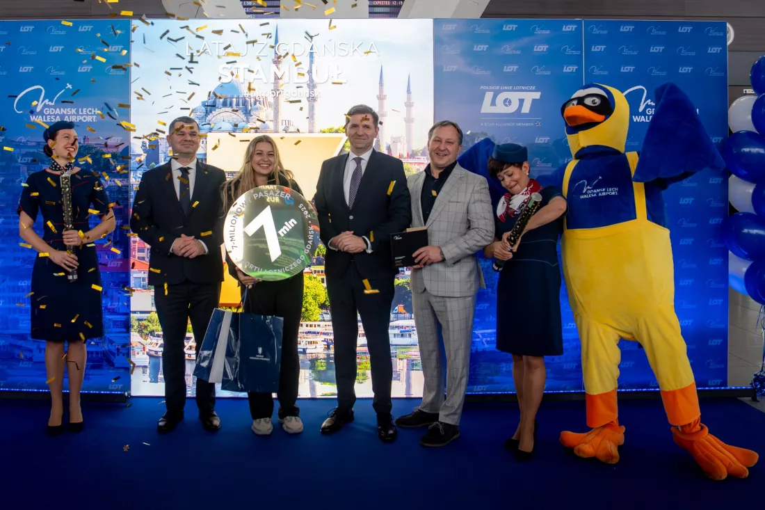Foto. Port Lotniczy Gdańsk